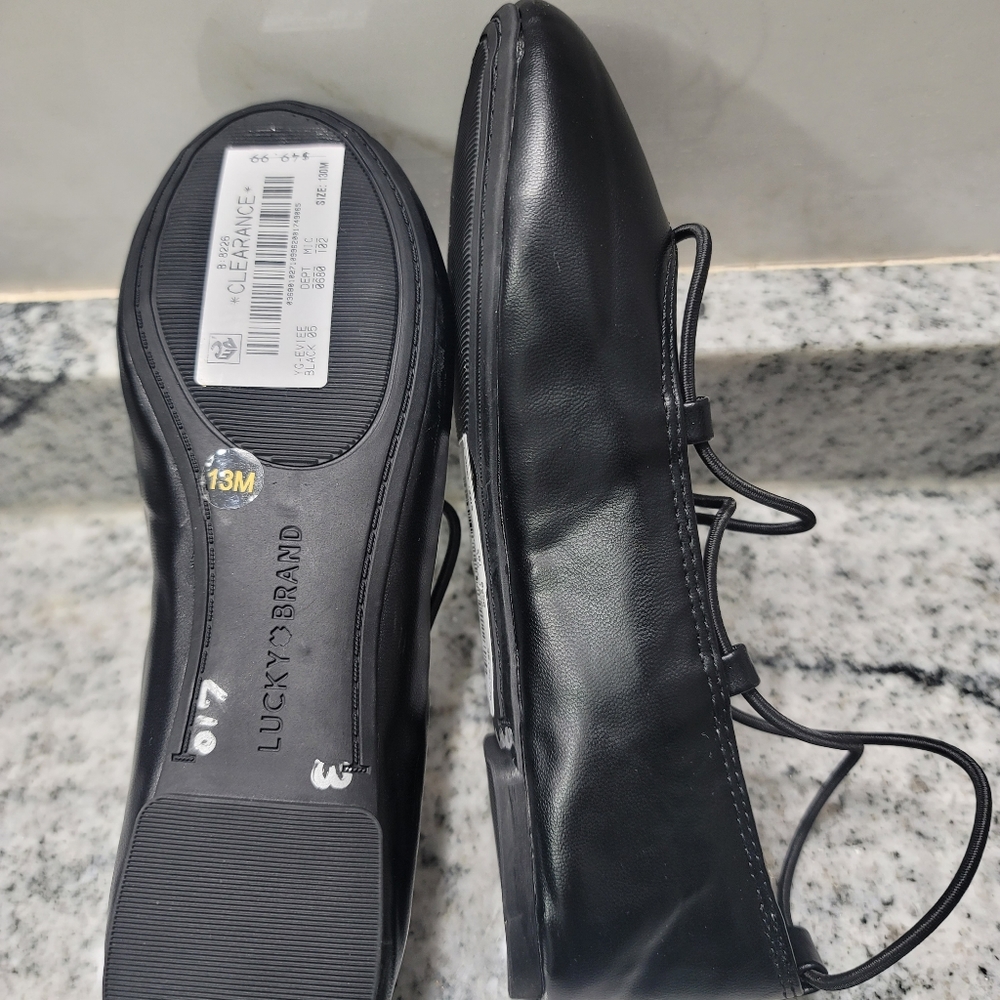 Lucky Brand Aviee black leather flat/Shoe - Picture 5 of 6